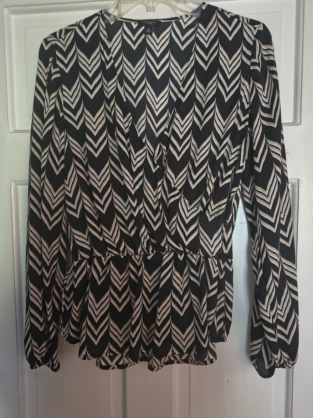 Ann Taylor Black and White Chevron Top